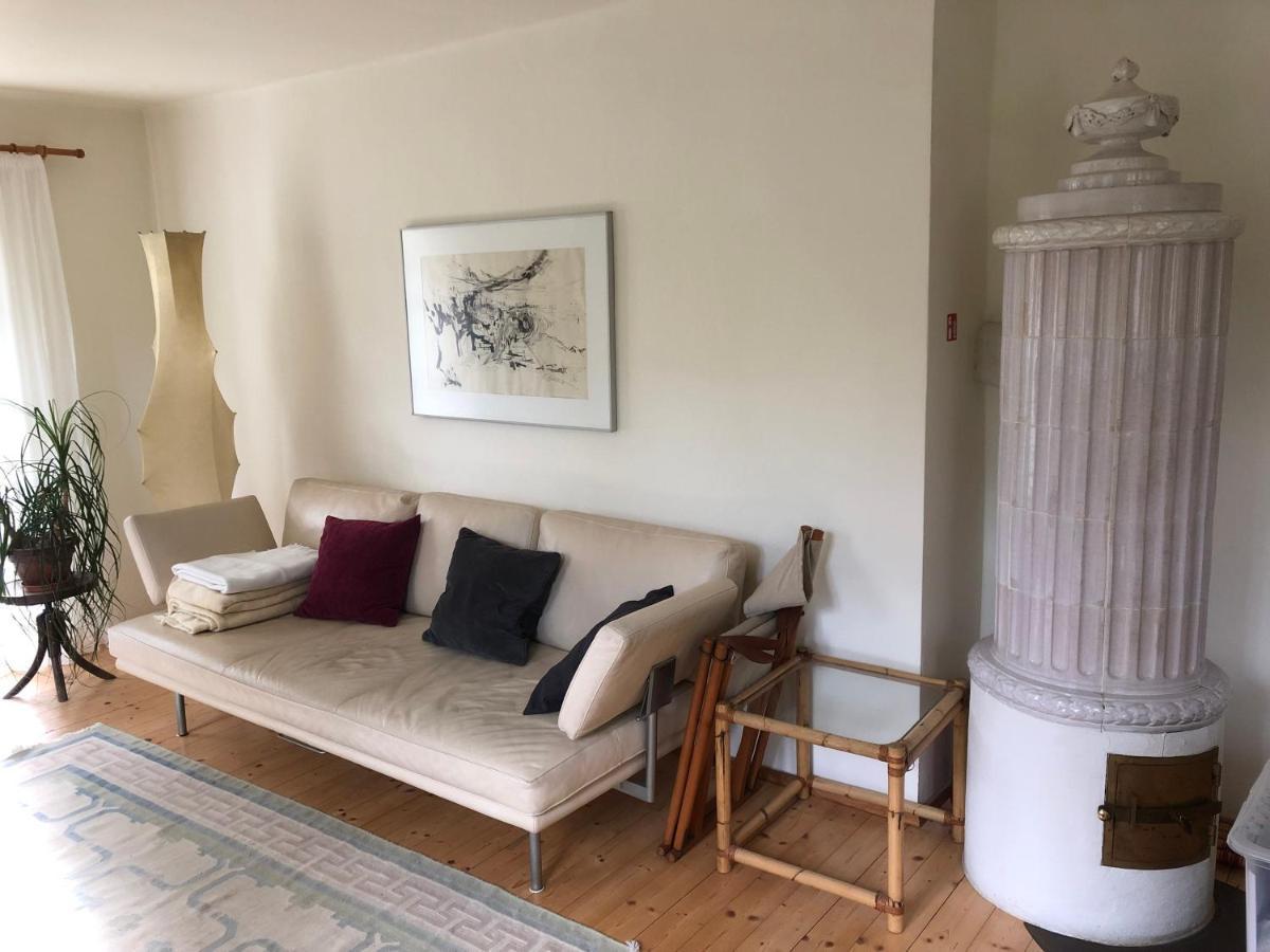Haus in Anif bei Salzburg mit Sauna und Garten mit Badeteich Exterior foto