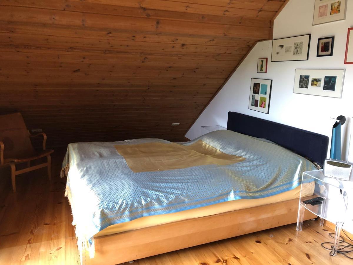 Haus in Anif bei Salzburg mit Sauna und Garten mit Badeteich Exterior foto