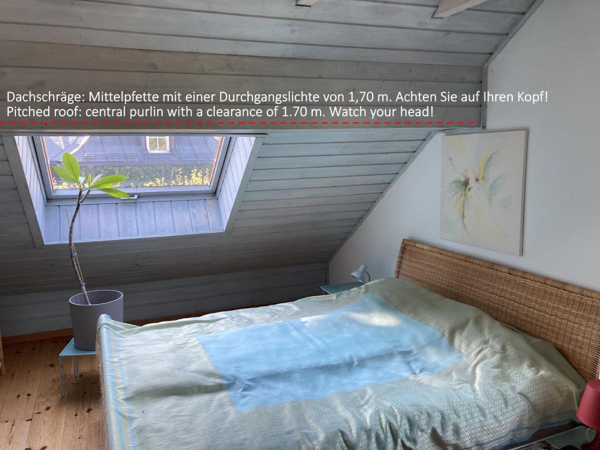 Haus in Anif bei Salzburg mit Sauna und Garten mit Badeteich Exterior foto